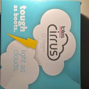 Brand new Totes Cirrus rain boots black in color size 8.